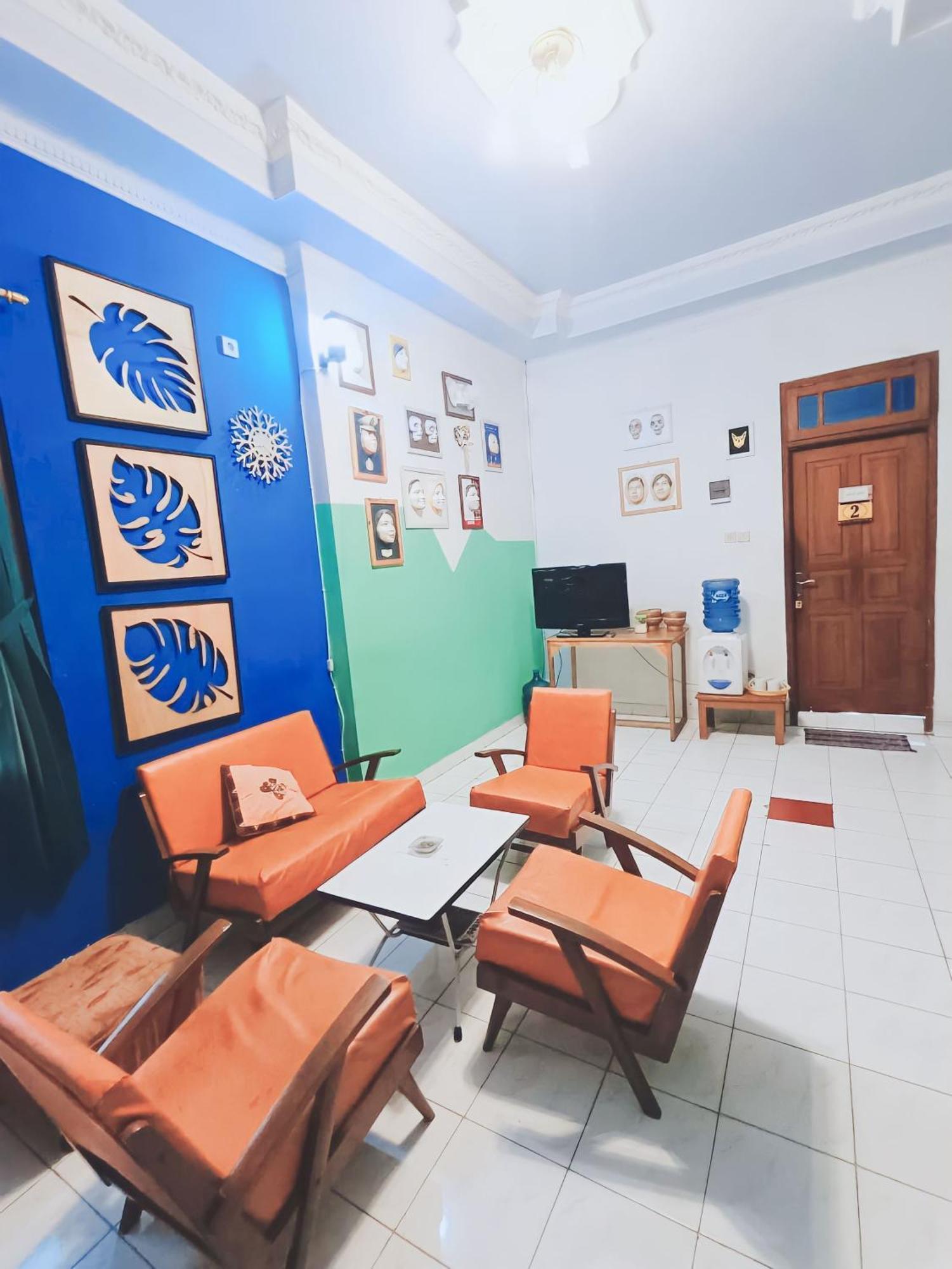 Glory Homestay *
